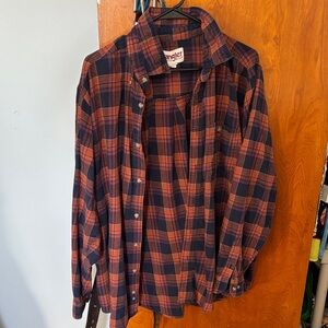 Wrangler Men's Rugged Wear Navy and Orange Checkered Shirt